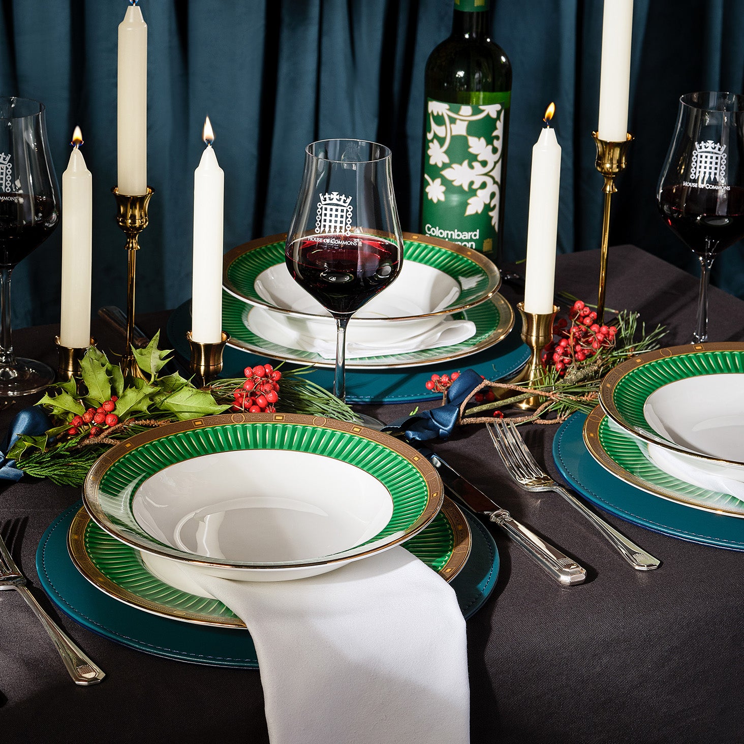 House of Commons 37-Piece Benches Dinner Service Set